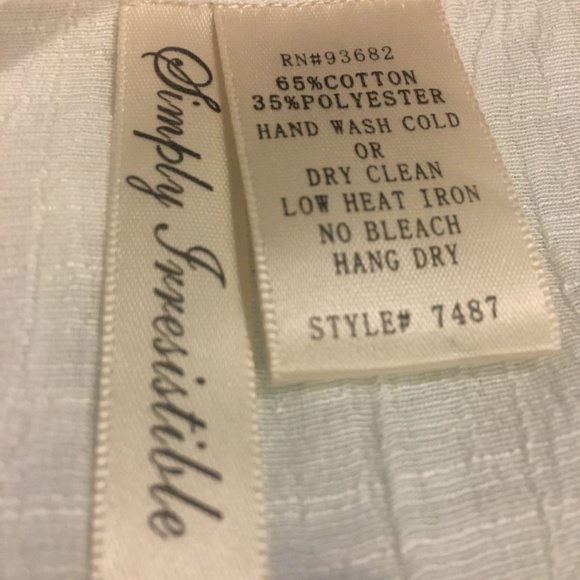 Ladies Simply Irresistable white lacy Blouse - Picture 5 of 6